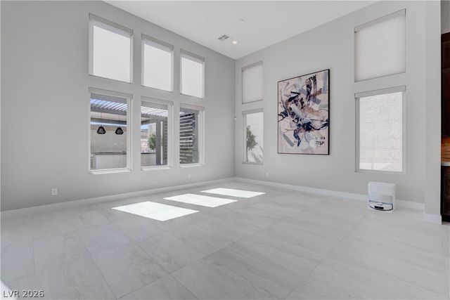 10949 Rossa Peak Avenue, Las Vegas, NV 89135