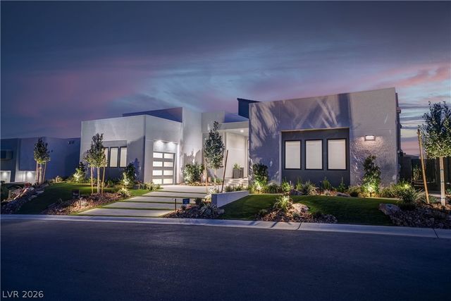 10949 Rossa Peak Avenue, Las Vegas, NV 89135