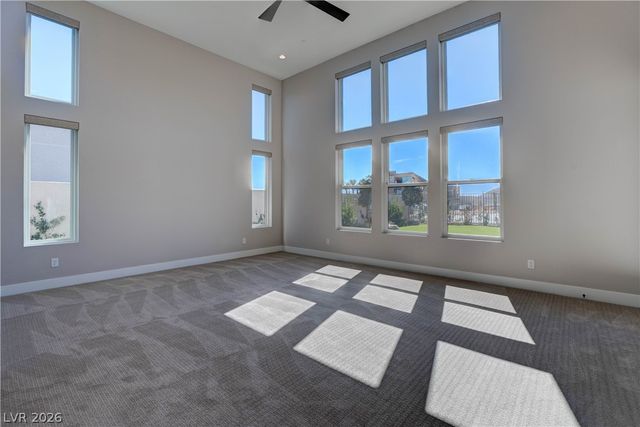 10949 Rossa Peak Avenue, Las Vegas, NV 89135