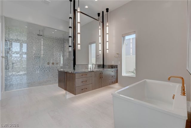 10949 Rossa Peak Avenue, Las Vegas, NV 89135