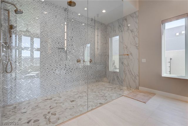 10949 Rossa Peak Avenue, Las Vegas, NV 89135