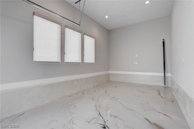 10949 Rossa Peak Avenue, Las Vegas, NV 89135