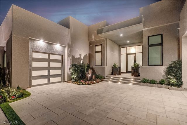 10949 Rossa Peak Avenue, Las Vegas, NV 89135