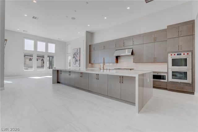 10949 Rossa Peak Avenue, Las Vegas, NV 89135
