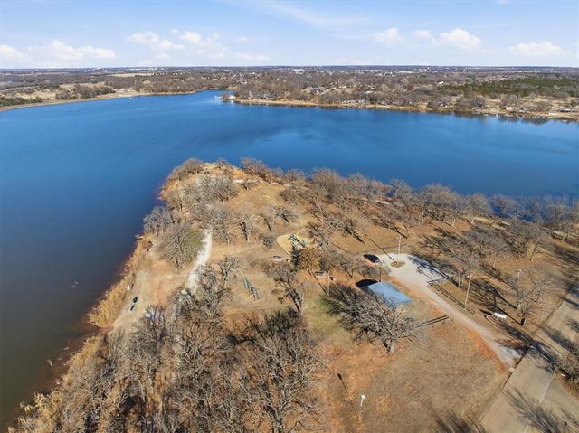 6505 West Drive, Guthrie, OK 73044