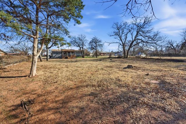 6505 West Drive, Guthrie, OK 73044