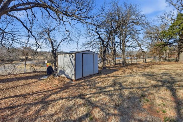 6505 West Drive, Guthrie, OK 73044