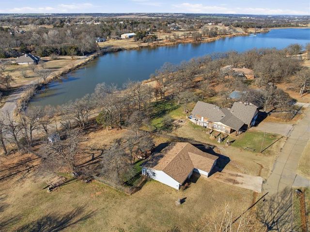 6505 West Drive, Guthrie, OK 73044