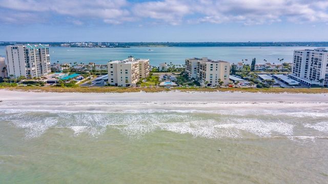 1430 GULF BOULEVARD 108, Clearwater, FL 33767