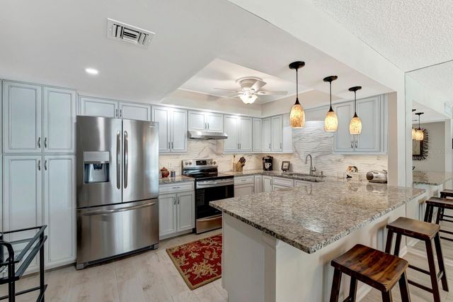1430 GULF BOULEVARD 108, Clearwater, FL 33767