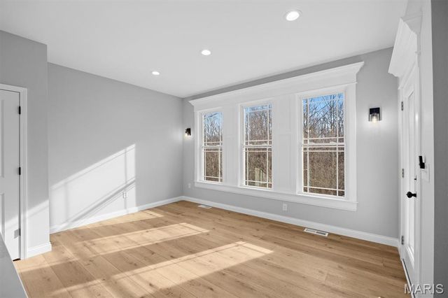 960 Half Moon Lane, Caseyville, IL 62232