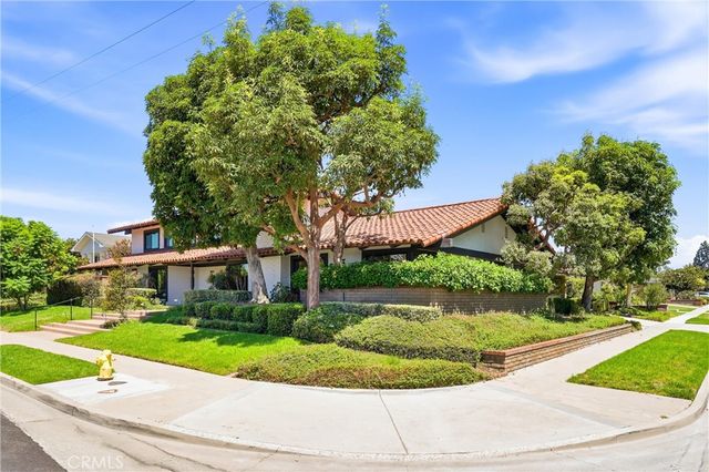 18021 Bryce, Santa Ana, CA 92705