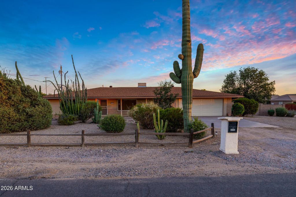 8445 E CULVER Street, Mesa, AZ 85207