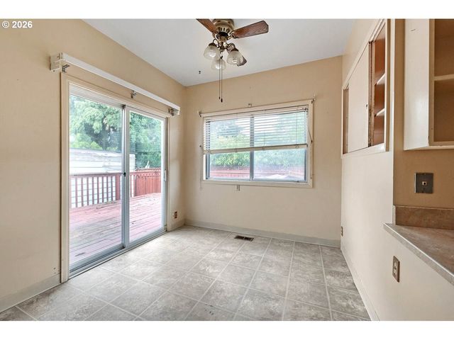 5218 Ne 18TH Ave, Portland, OR 97211