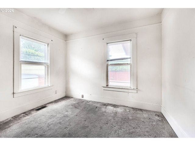 5218 Ne 18TH Ave, Portland, OR 97211