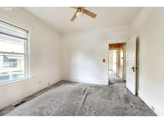 5218 Ne 18TH Ave, Portland, OR 97211
