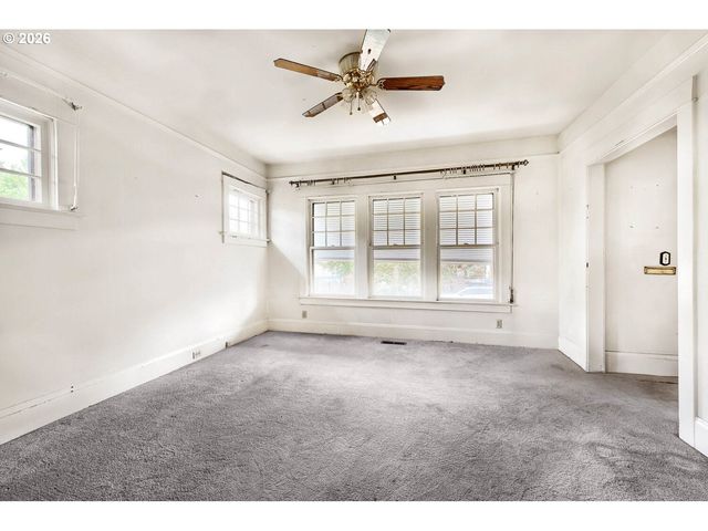 5218 Ne 18TH Ave, Portland, OR 97211