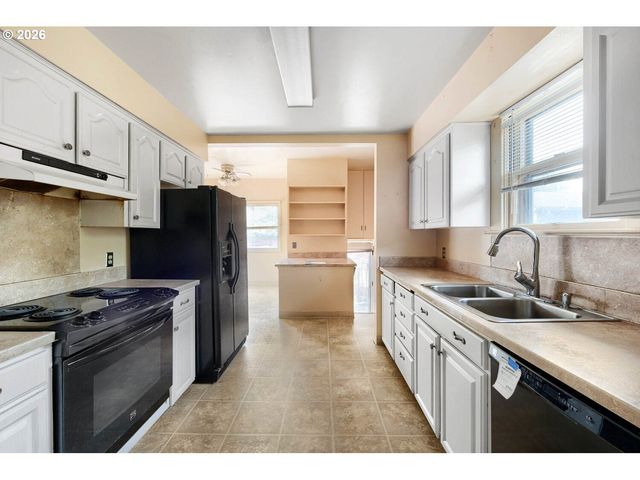 5218 Ne 18TH Ave, Portland, OR 97211