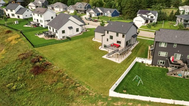 4686 Cassidy Ridge Drive NE, Rochester, MN 55906