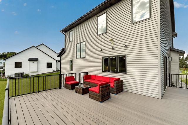4686 Cassidy Ridge Drive NE, Rochester, MN 55906