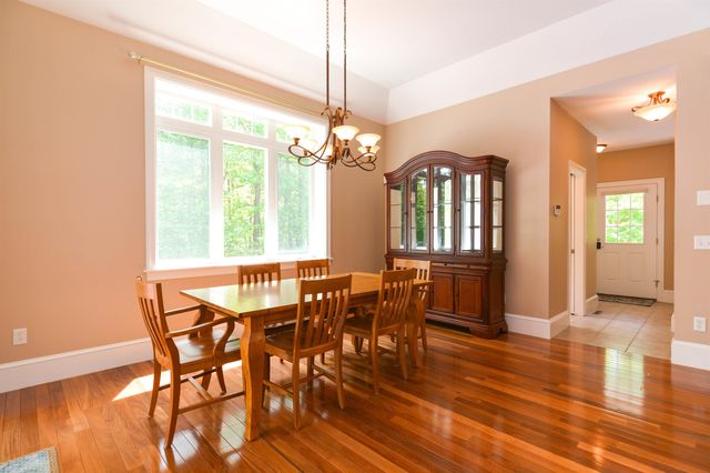 18 Winslow Drive, Atkinson, NH 03811