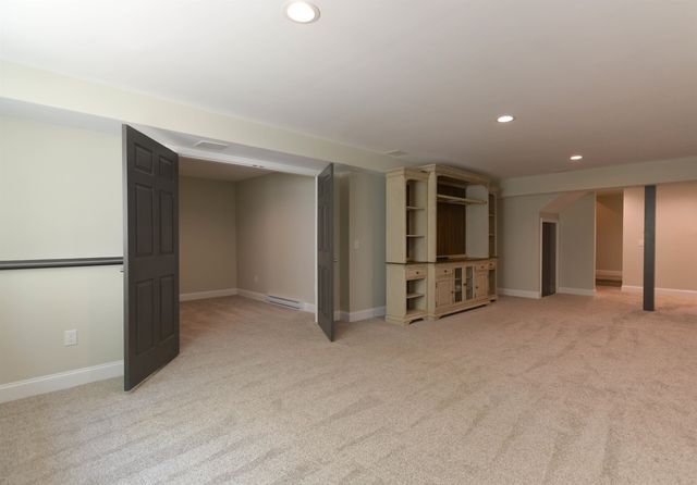 18 Winslow Drive, Atkinson, NH 03811