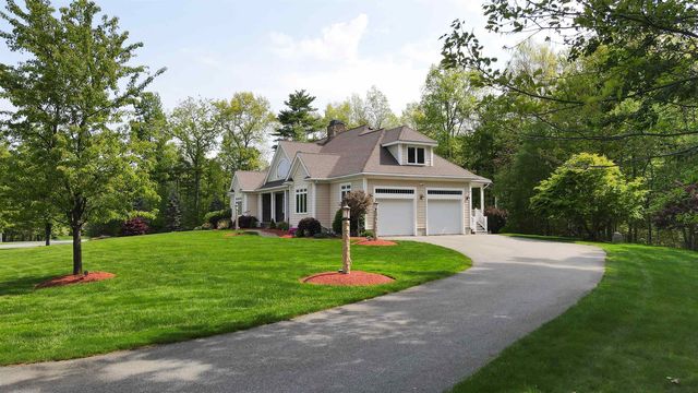 18 Winslow Drive, Atkinson, NH 03811