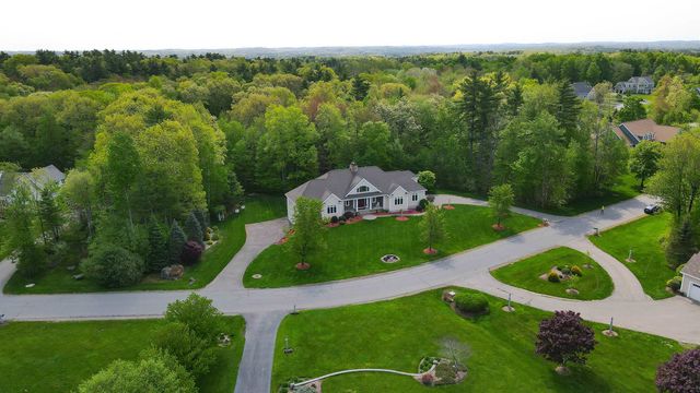 18 Winslow Drive, Atkinson, NH 03811