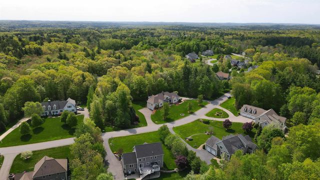 18 Winslow Drive, Atkinson, NH 03811