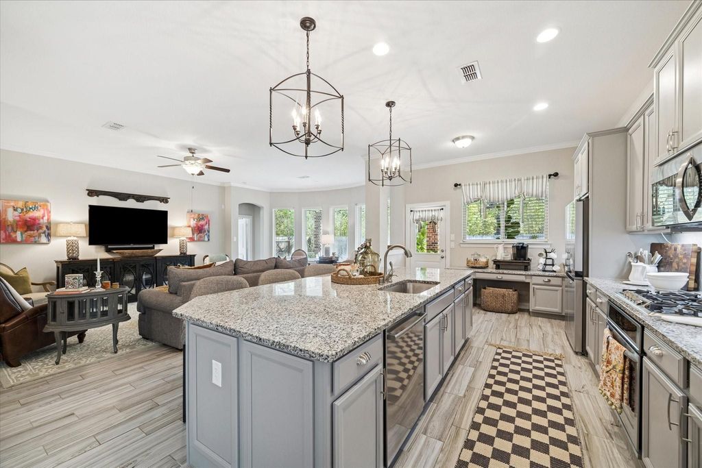 44 Fountain Bend Lane, Richmond, TX 77406