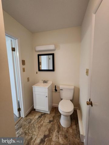 130 PINE LN, Newtown, PA 18940