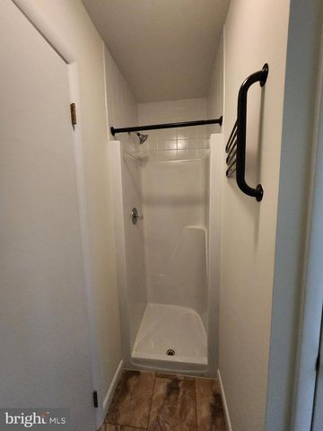 130 PINE LN, Newtown, PA 18940