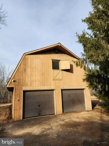 130 PINE LN, Newtown, PA 18940