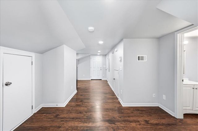 1519 Olympian Way SW, Atlanta, GA 30310