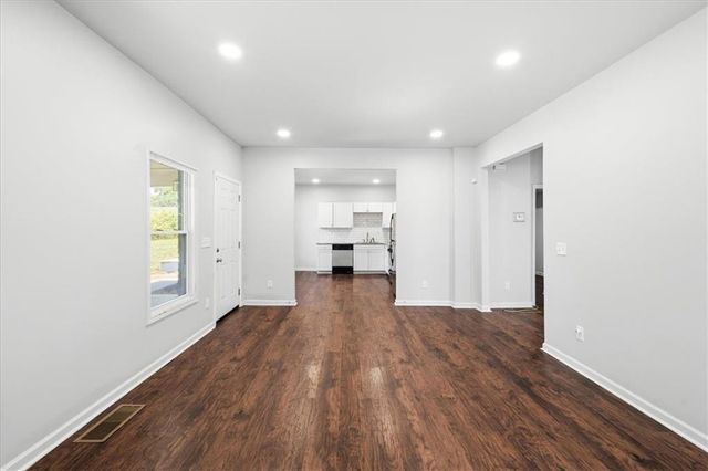 1519 Olympian Way SW, Atlanta, GA 30310