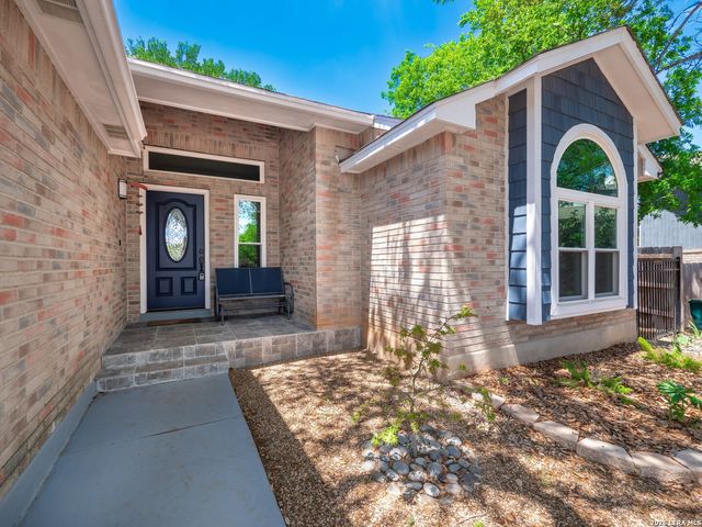 7701 Forest Magic Ct, Live Oak, TX 78233