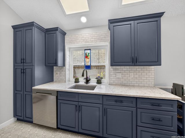 7701 Forest Magic Ct, Live Oak, TX 78233