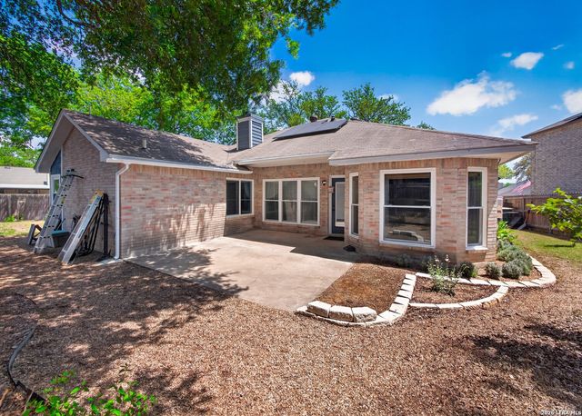 7701 Forest Magic Ct, Live Oak, TX 78233