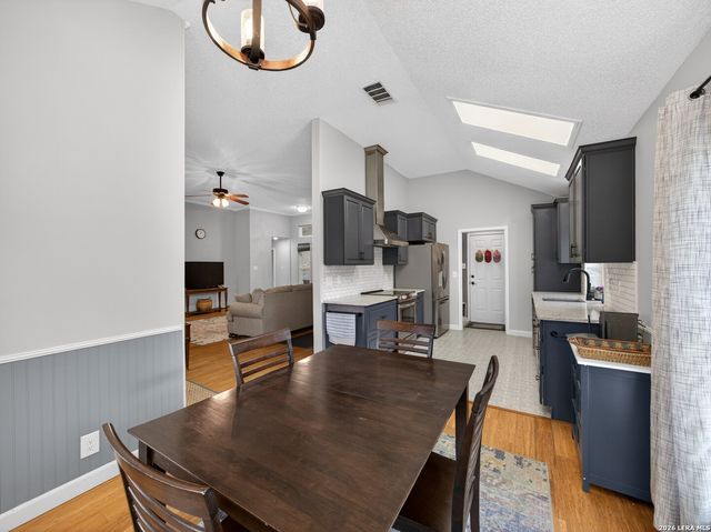 7701 Forest Magic Ct, Live Oak, TX 78233