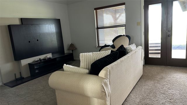 13447 Fm 1385, Pilot Point, TX 76258