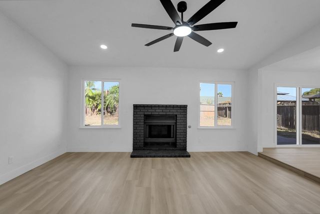 2912 Winners Cir, Atwater, CA 95301