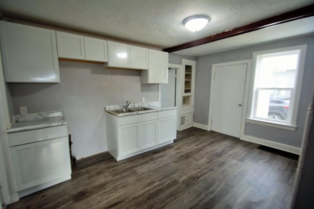 2114 10TH STREET, Two Rivers, WI 54241