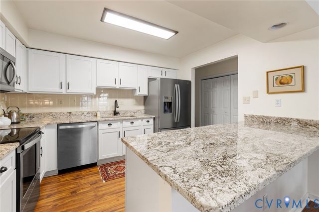 12008 Warrington Ct, Henrico, VA 23233