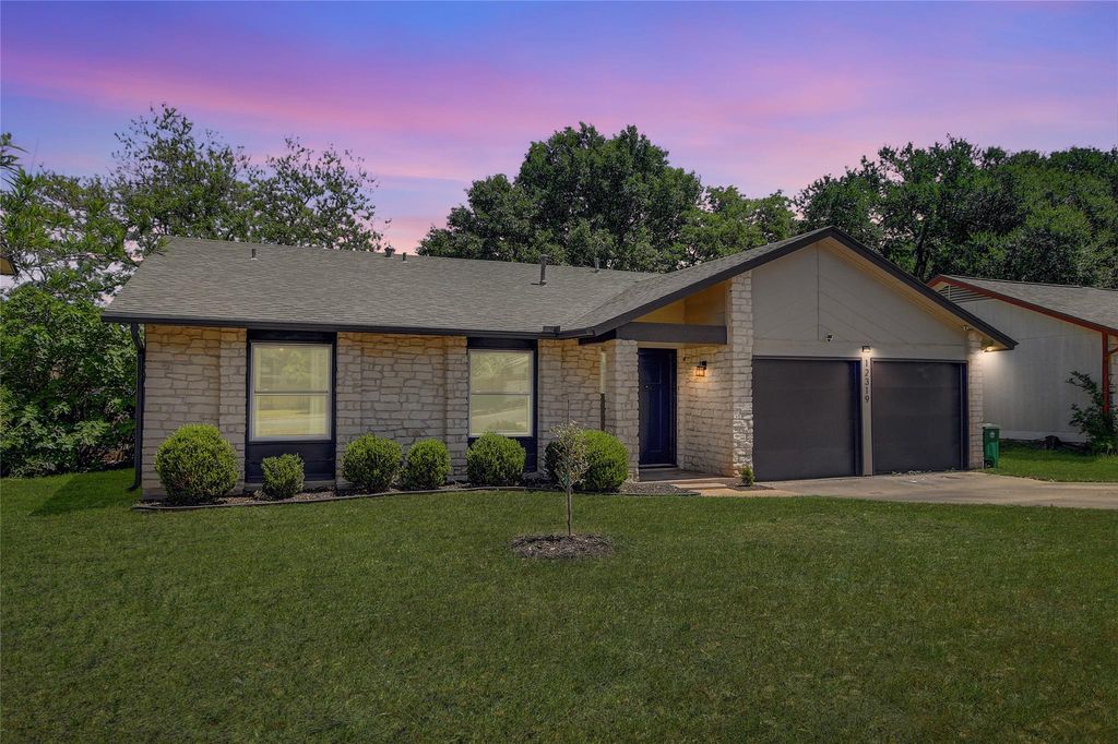 12319 Wycliff LN, Austin, TX 78727
