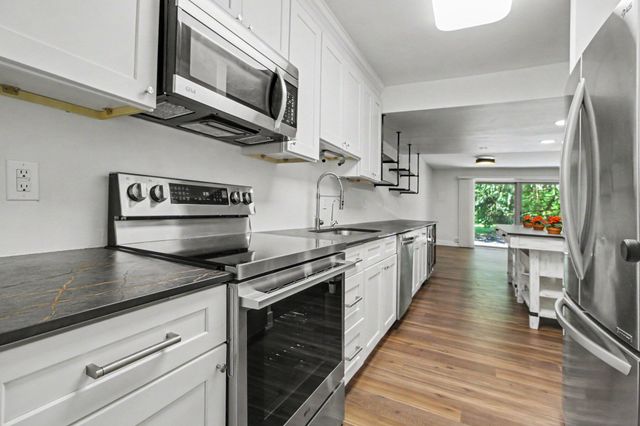 731 Skynob Drive, Ann Arbor, MI 48105