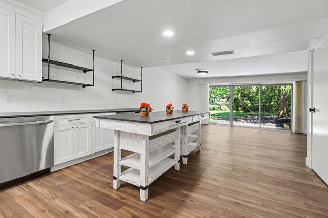 731 Skynob Drive, Ann Arbor, MI 48105