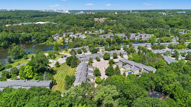 731 Skynob Drive, Ann Arbor, MI 48105