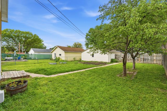 1847 10th Street, Moline, IL 61265