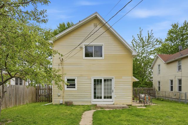 1847 10th Street, Moline, IL 61265