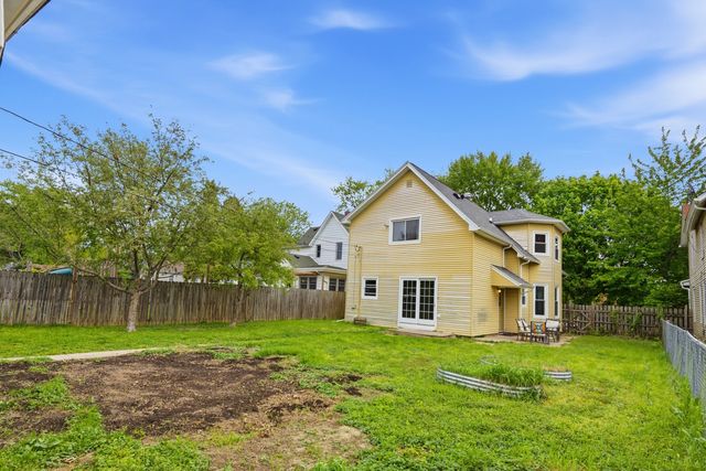 1847 10th Street, Moline, IL 61265